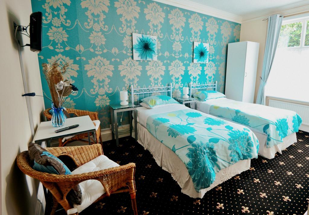 Lyndricks House Hotel Ascot  Room photo